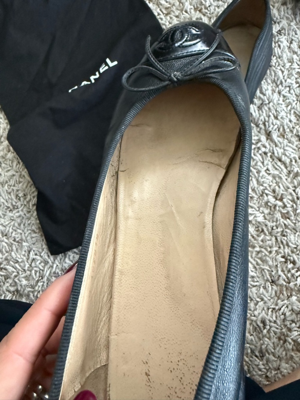 CHANEL Black Leather Ballet Flats with Bow and CC Cap Toe - Picture 7 of 13
